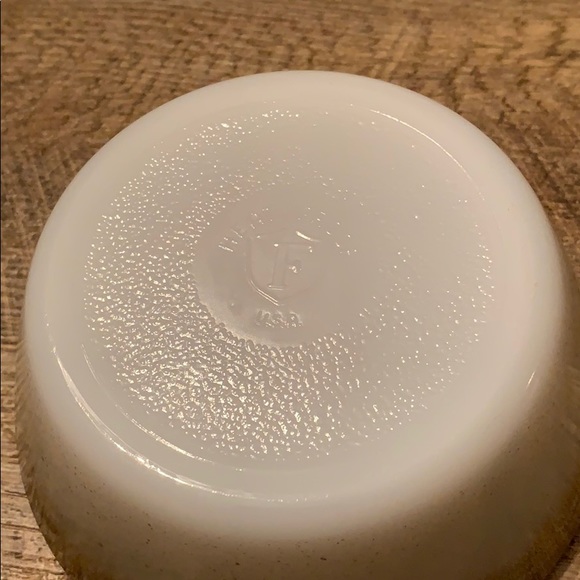 Vintage Federal Heat Proof Milk Glass Bowls - Picture 5 of 6